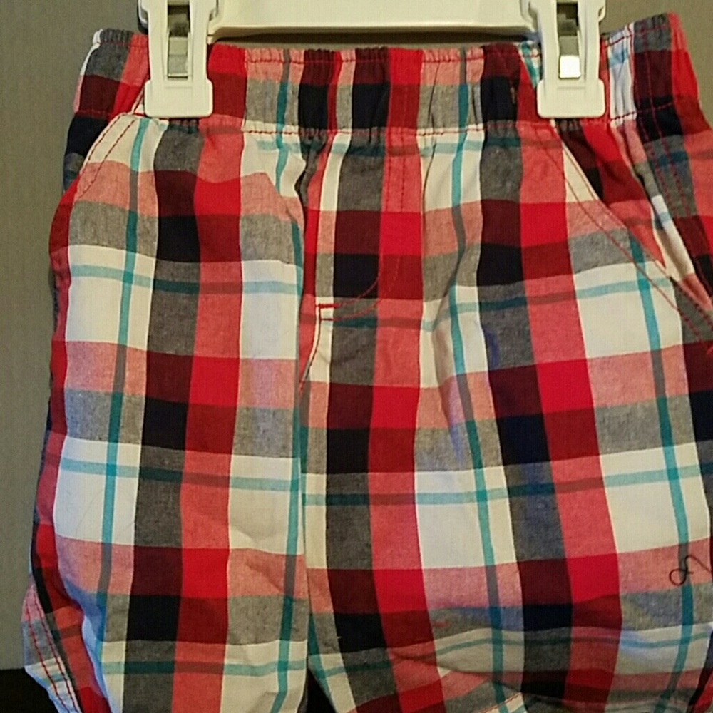 Boys 5t shorts, never worn